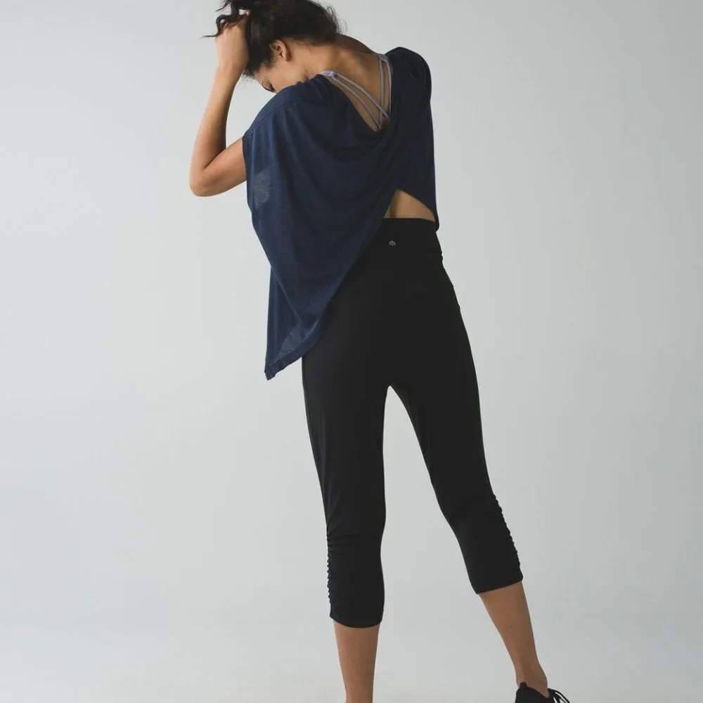 Lululemon Sunset Salutation Cropped leggings loose fit  ruched pockets Black 4 - Picture 3 of 16